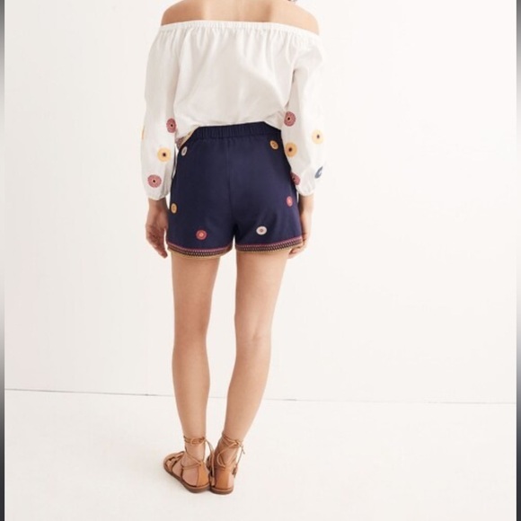 Madewell embroidered floral pull on shorts, elastic waist, pockets - Picture 2 of 6